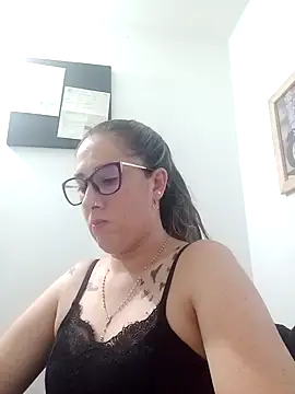 CHARLOTTE 1711 online show from January 27, 2025, 11:11 pm