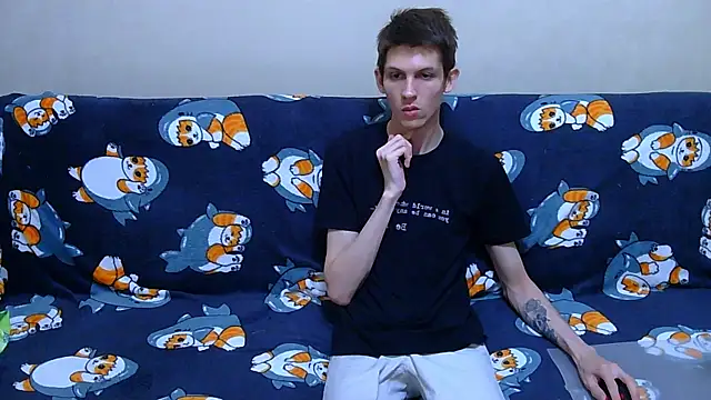 Snapshot of Lester_Broo chatting on June 24, 2026, 10:09 pm Lester Broo online show from June 24, 2026, 10:09 pm