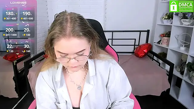 Erica  Alta online show from March 4, 2025, 6:37 am