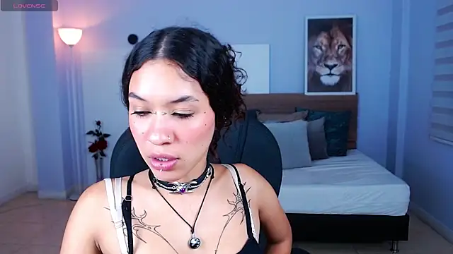 ilitzy cardona online show from October 21, 2025, 2:23 am