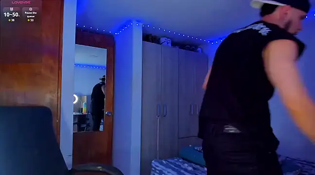 austinoficial online show from March 11, 2025, 1:05 am