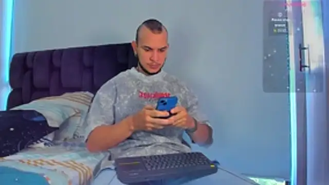 austinoficial online show from February 11, 2026, 9:20 pm