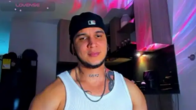 austinoficial online show from April 22, 2026, 11:17 pm