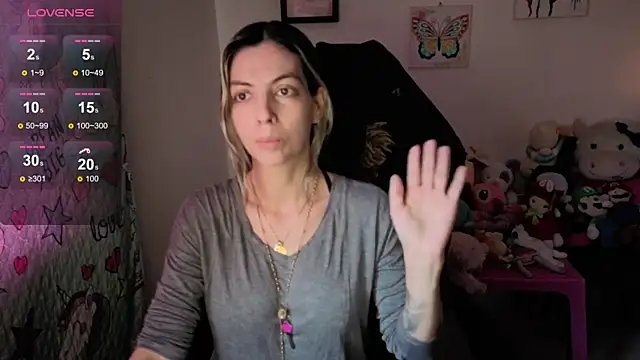 Snapshot of Princezzlove3 chatting on September 12, 2025, 4:51 pm Princezzlove3 online show from September 12, 2025, 4:51 pm