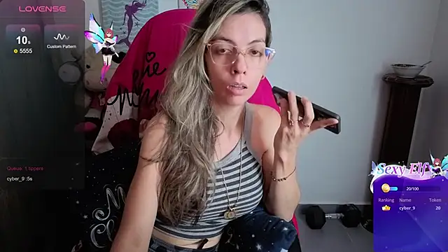 Princezzlove3 online show from May 22, 2026, 1:17 pm