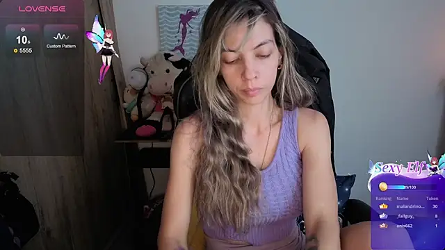 Princezzlove3 online show from June 2, 2026, 1:24 pm