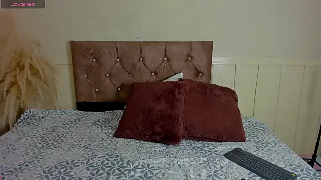 Snapshot of Natashawool1 chatting on February 25, 2025, 3:16 pm Natashawool1 online show from February 25, 2025, 3:16 pm