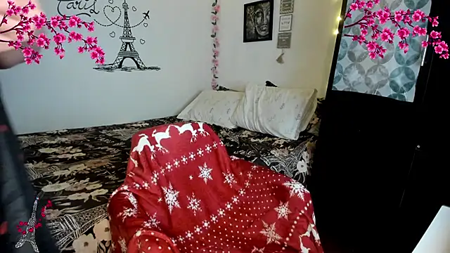 Snapshot of nataparis chatting on May 22, 2026, 11:32 pm nataparis online show from May 22, 2026, 11:32 pm