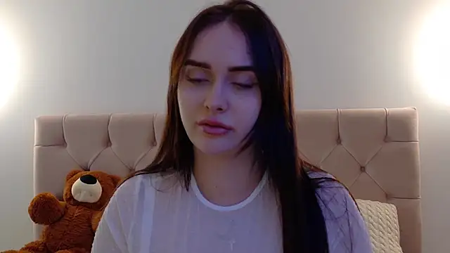 Lilliana Moon online show from March 20, 2025, 9:15 am