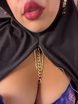 Snapshot of zahra_Jalid chatting on April 30, 2026, 8:37 pm zahra Jalid online show from April 30, 2026, 8:37 pm