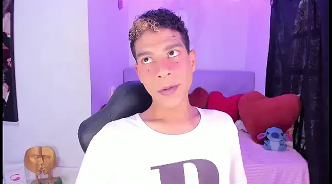 Ethan Boyy online show from February 19, 2025, 9:47 pm