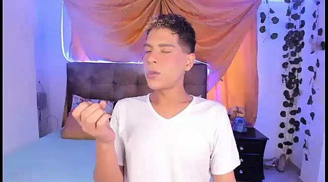 Ethan Boyy online show from March 7, 2025, 9:48 pm