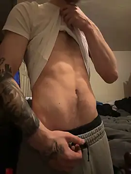 mr-valentinexxx online show from March 8, 2025, 11:39 pm