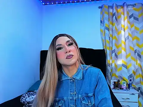 Georgina Giio online show from November 17, 2025, 1:50 pm