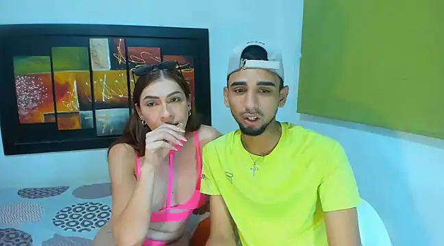 sweethoneytsx online show from March 15, 2025, 6:03 am