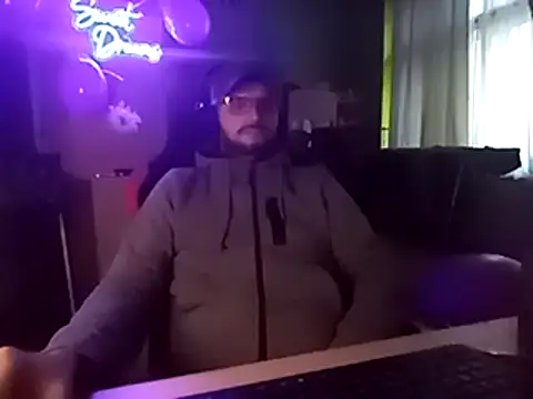 stary-w-kalesonach online show from February 17, 2025, 3:53 pm