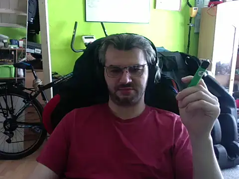Snapshot of stary-w-kalesonach chatting on June 19, 2026, 9:57 am stary-w-kalesonach online show from June 19, 2026, 9:57 am