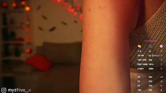 Snapshot of EliyaX chatting on November 2, 2025, 5:15 pm EliyaX online show from November 2, 2025, 5:15 pm