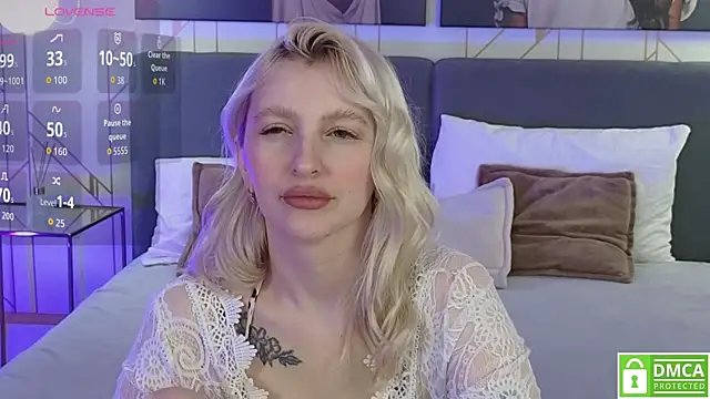 Snapshot of Eva__Summer chatting on November 23, 2025, 4:12 am Eva Summer online show from November 23, 2025, 4:12 am