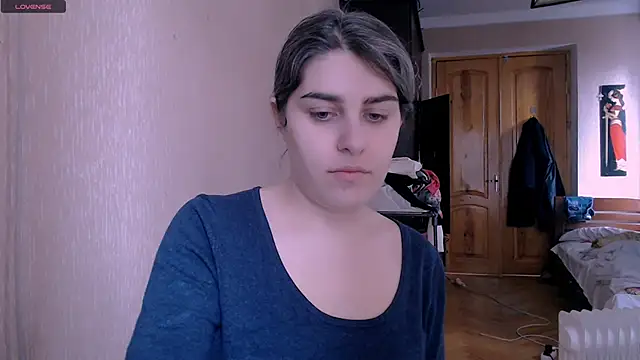  Roselina  online show from February 10, 2025, 10:09 am