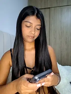 Snapshot of IslaBlaze chatting on February 24, 2026, 1:47 am IslaBlaze online show from February 24, 2026, 1:47 am