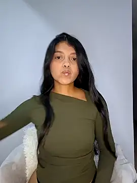 Snapshot of IslaBlaze chatting on March 3, 2026, 3:56 am IslaBlaze online show from March 3, 2026, 3:56 am