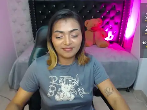 madelein m online show from February 20, 2025, 10:37 pm