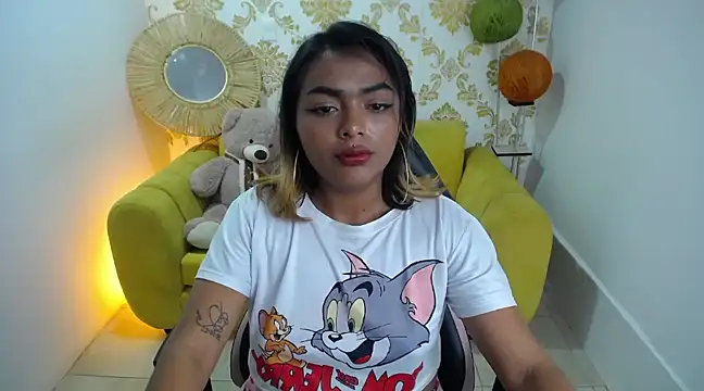 madelein m online show from March 1, 2025, 6:43 pm