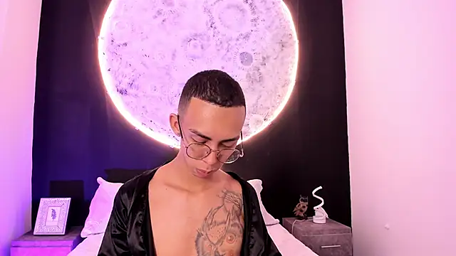 EthaanCox online show from March 2, 2025, 2:19 am