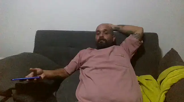 Snapshot of Chubi6669 chatting on February 9, 2025, 5:50 am Chubi6669 online show from February 9, 2025, 5:50 am