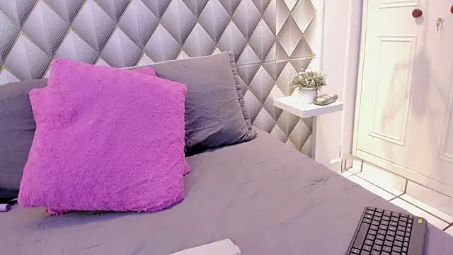 Christal Golden online show from February 27, 2025, 9:47 pm