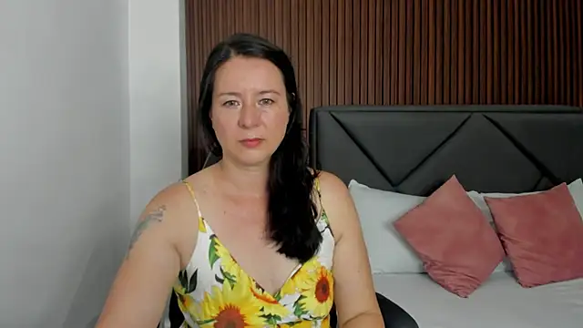 Snapshot of emmily_taylor_ chatting on February 10, 2025, 7:07 pm emmily taylor online show from February 10, 2025, 7:07 pm