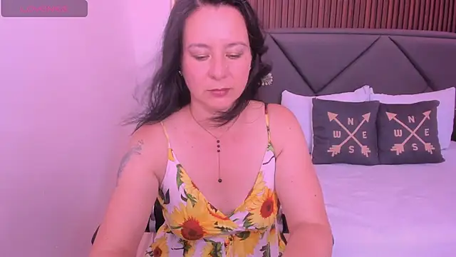 Snapshot of emmily_taylor_ chatting on March 10, 2025, 7:07 pm emmily taylor online show from March 10, 2025, 7:07 pm