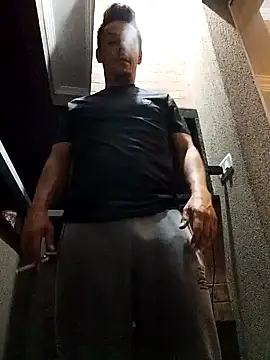 Santanacumxplod online show from January 23, 2025, 2:23 am