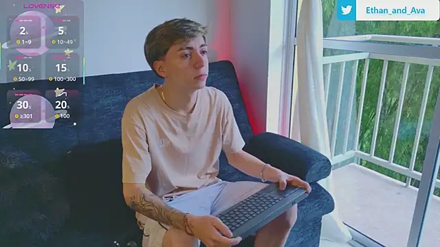 ethan and ava online show from October 22, 2025, 12:49 pm