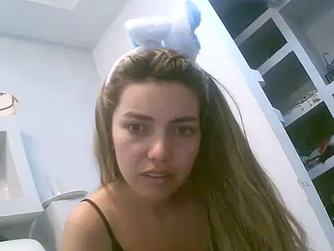 Snapshot of VittoriaTaylor chatting on April 3, 2026, 1:03 am VittoriaTaylor online show from April 3, 2026, 1:03 am