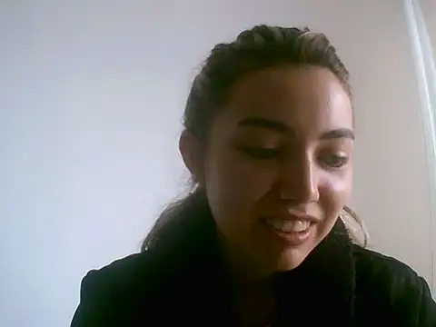 Snapshot of VittoriaTaylor chatting on April 4, 2026, 8:50 pm VittoriaTaylor online show from April 4, 2026, 8:50 pm