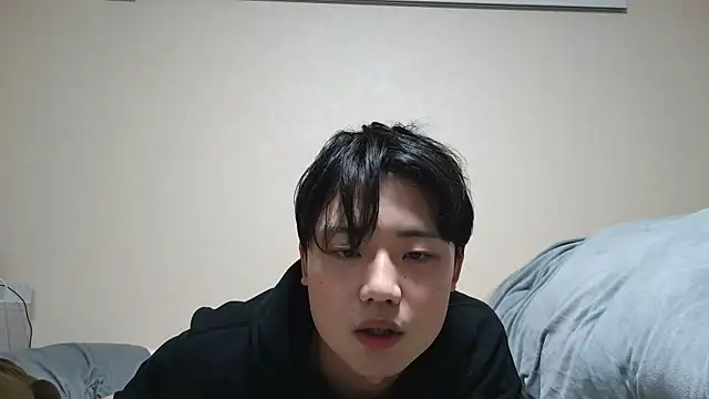 nunnun00 online show from February 25, 2025, 12:24 pm