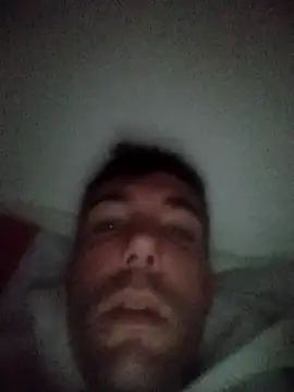 Snapshot of Yeray01 chatting on April 1, 2026, 6:27 pm Yeray01 online show from April 1, 2026, 6:27 pm