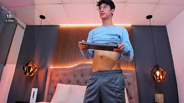 Cum hunters online show from September 13, 2025, 3:50 am