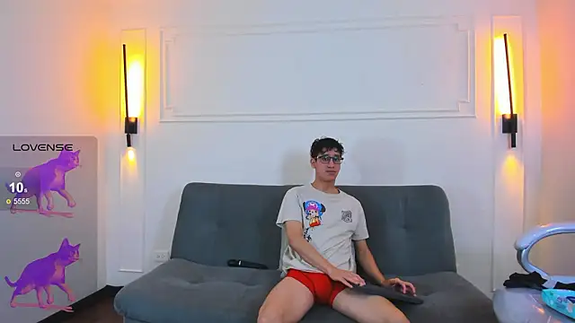 Cum hunters online show from March 11, 2026, 3:23 am