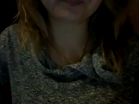 Snapshot of Allie_Janet chatting on January 21, 2025, 4:21 am Allie Janet online show from January 21, 2025, 4:21 am