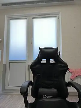  XxX-XxX  online show from March 19, 2025, 5:19 am