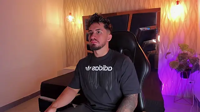 Snapshot of Brad_Summer chatting on February 9, 2026, 11:25 am Brad Summer online show from February 9, 2026, 11:25 am