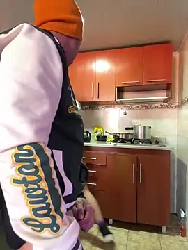 Snapshot of MARIELSINS_AND_DAIKIJACK chatting on January 23, 2025, 3:32 pm MARIELSINS AND DAIKIJACK online show from January 23, 2025, 3:32 pm