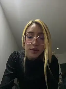 Snapshot of Princess_tokyo chatting on May 13, 2026, 7:39 am Princess tokyo online show from May 13, 2026, 7:39 am