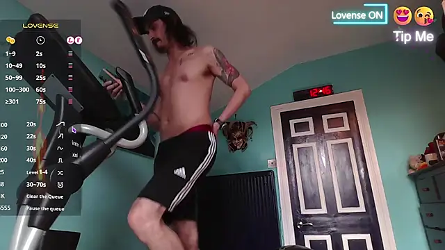 Snapshot of riffraphboi chatting on September 11, 2025, 11:43 am riffraphboi online show from September 11, 2025, 11:43 am