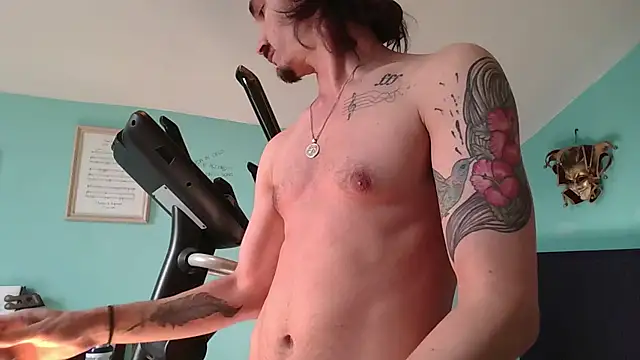 Snapshot of riffraphboi chatting on September 25, 2025, 11:03 am riffraphboi online show from September 25, 2025, 11:03 am