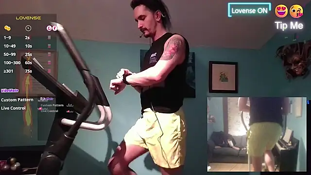 Snapshot of riffraphboi chatting on January 8, 2026, 7:27 pm riffraphboi online show from January 8, 2026, 7:27 pm