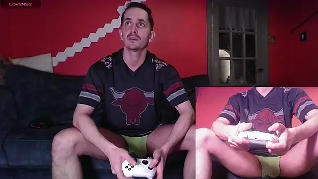 Snapshot of riffraphboi chatting on January 16, 2026, 7:18 pm riffraphboi online show from January 16, 2026, 7:18 pm